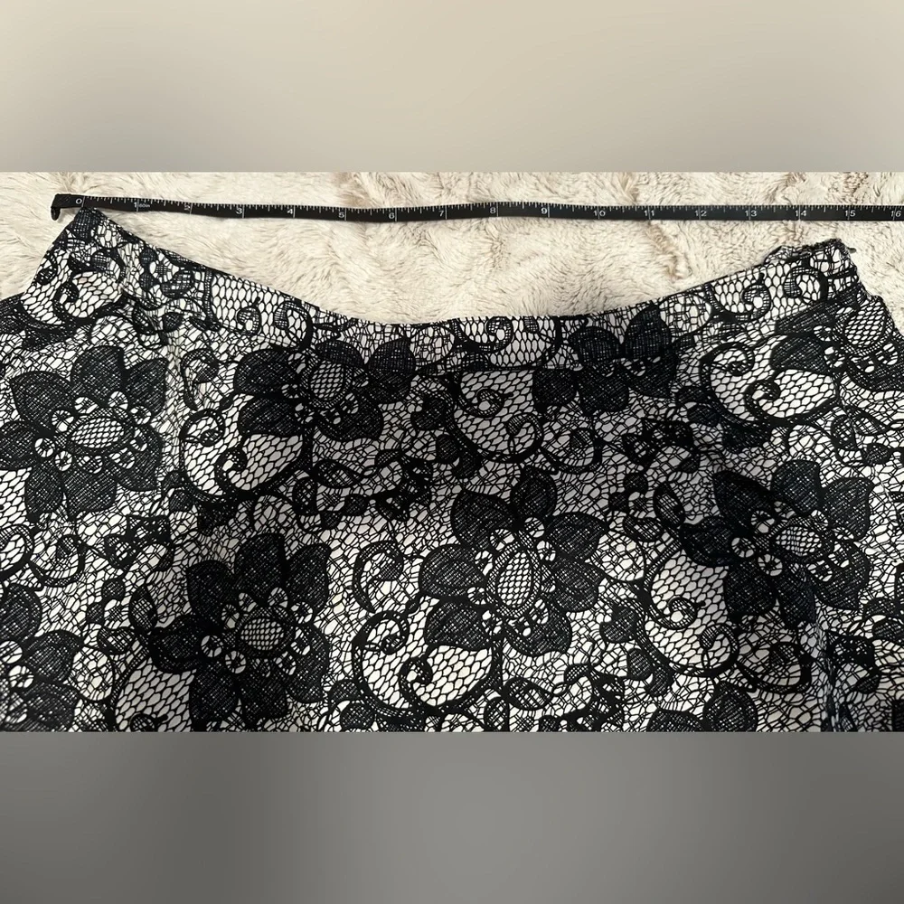 Grace Floral Lace Pattern A-Line Skirt - Picture 7 of 9